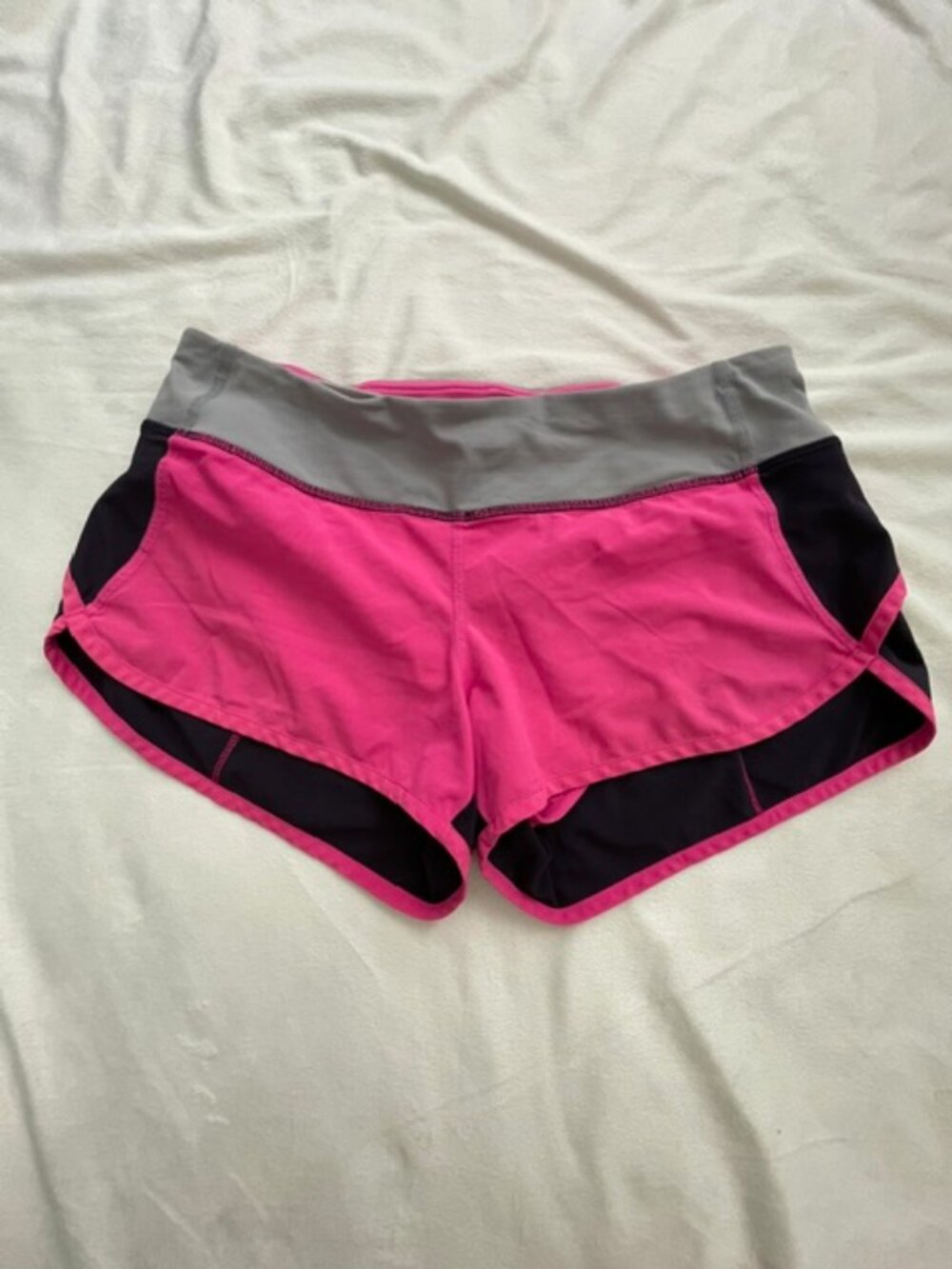 Lululemon Women's Speed Up Athletic Short Pants, Pink Black, Size 6